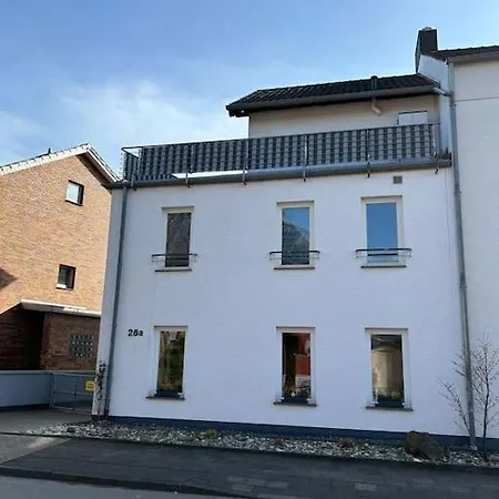 Maisonette Wohnung Mit Dachterrasse - Keine Vermietung An Monteure Duren Exterior photo