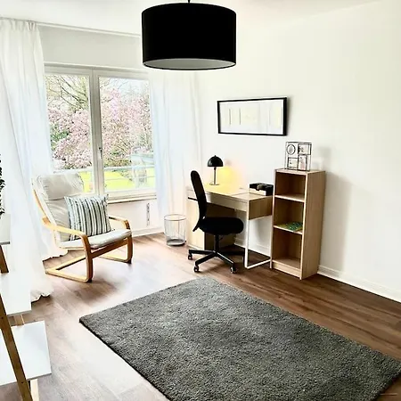 Maisonette Wohnung Mit Dachterrasse - Keine Vermietung An Monteure Duren Exterior photo