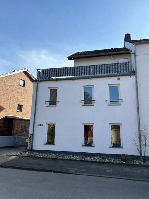 Maisonette Mit Dachterrasse - Keine Vermietung An Monteure Apartment Duren